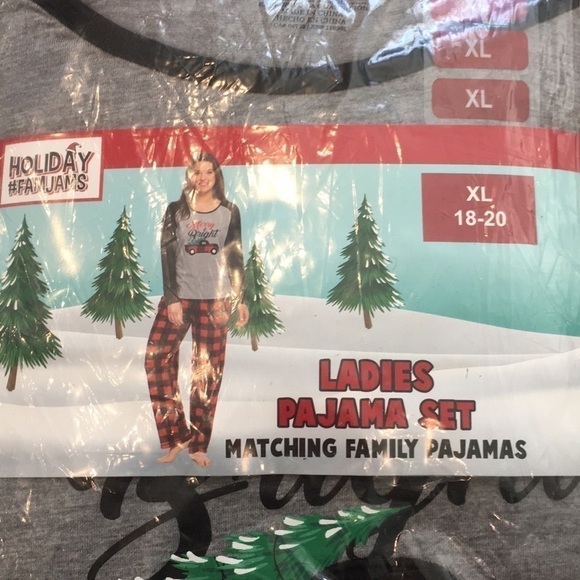 HOLIDAY FAMJAMS Women's Family Pajama 2-Piece Set In Grey and Red size XL - Picture 4 of 7